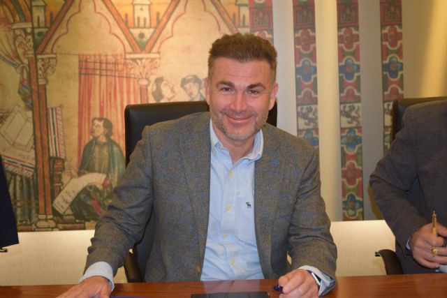 El PP impulsa desde la Asamblea la promoción de la ‘Noche de las Luciérnagas’ de Albudeite