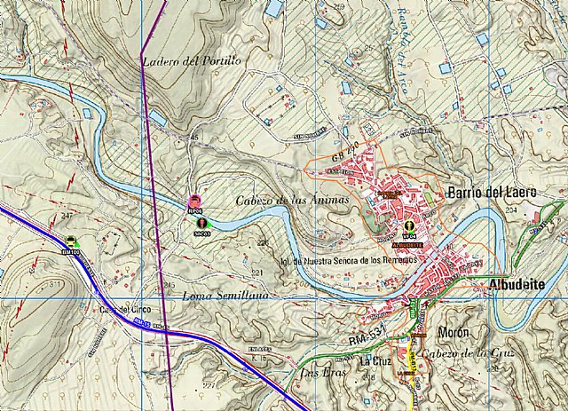 Incendio junto al cauce del río Mula, en Albudeite