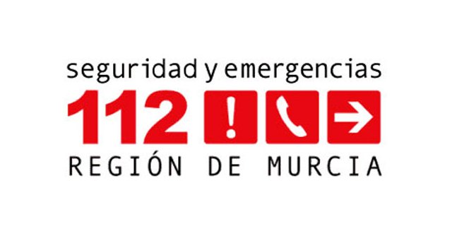Bomberos extinguen el incendio declarado en la cocina de una vivienda de Albudeite